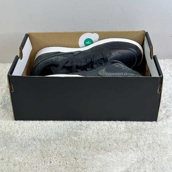 Jordan Women's Sneakers Black and Gray - Picture 13 of 13